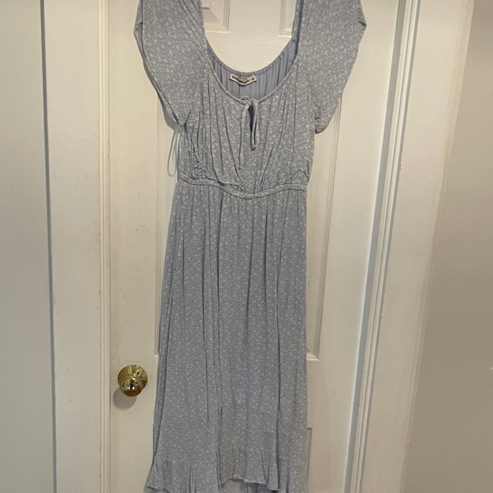 Set of Abercrombie & Fitch Blue and White and Floral Midi Dresses - Picture 7 of 7